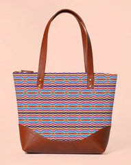 WBG-HB1-RT11-VLTN-EAH-22002-Front