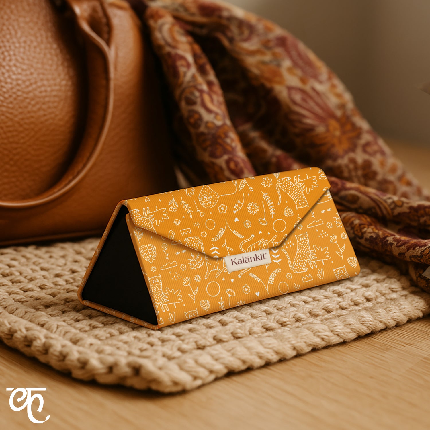 Sunglass Holder | Curious Bloom