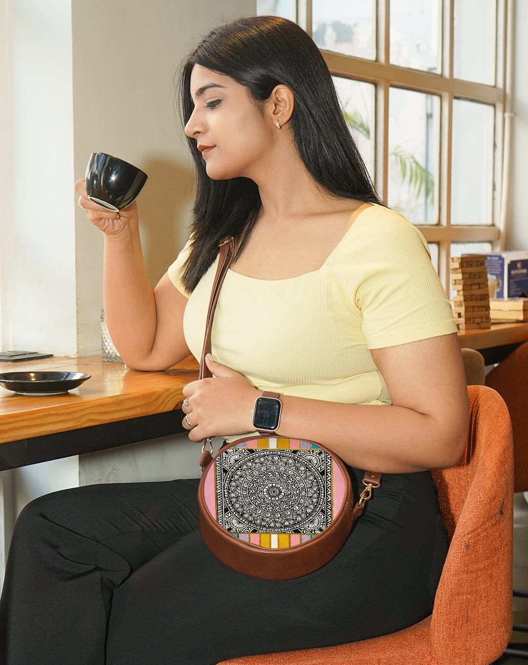 Round Shoulder Bag | Mandala Frame