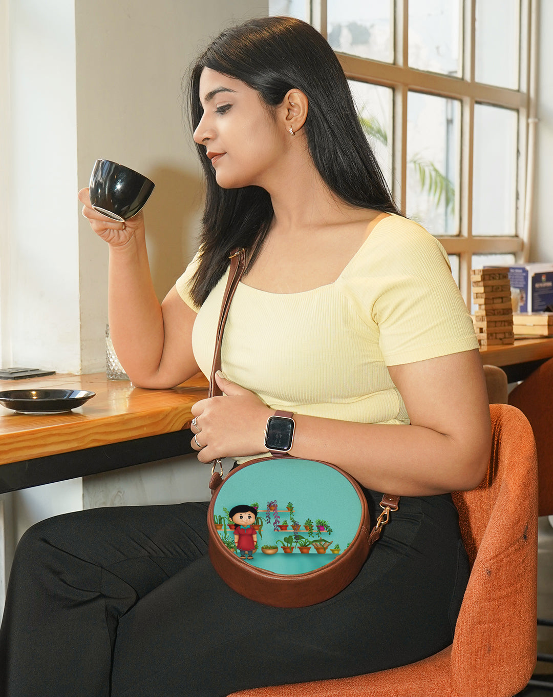 Round Shoulder Bag | Duniya, a caring mother